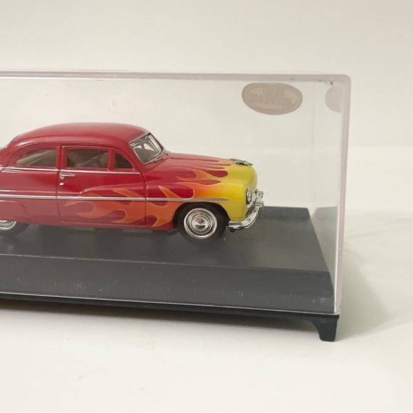 Motor Max 1949 Mercury Coupe Diecast Model Car - Picture 8 of 15